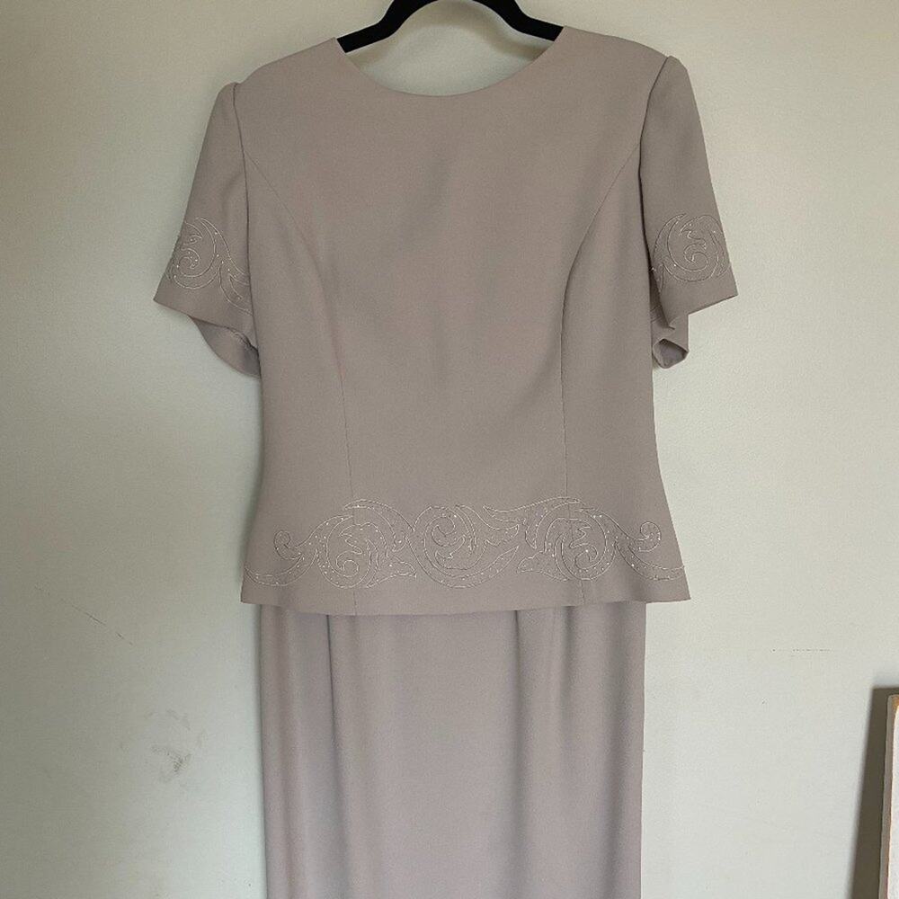 Adrianna Papell Beaded Dress Gown Size 14 Beige